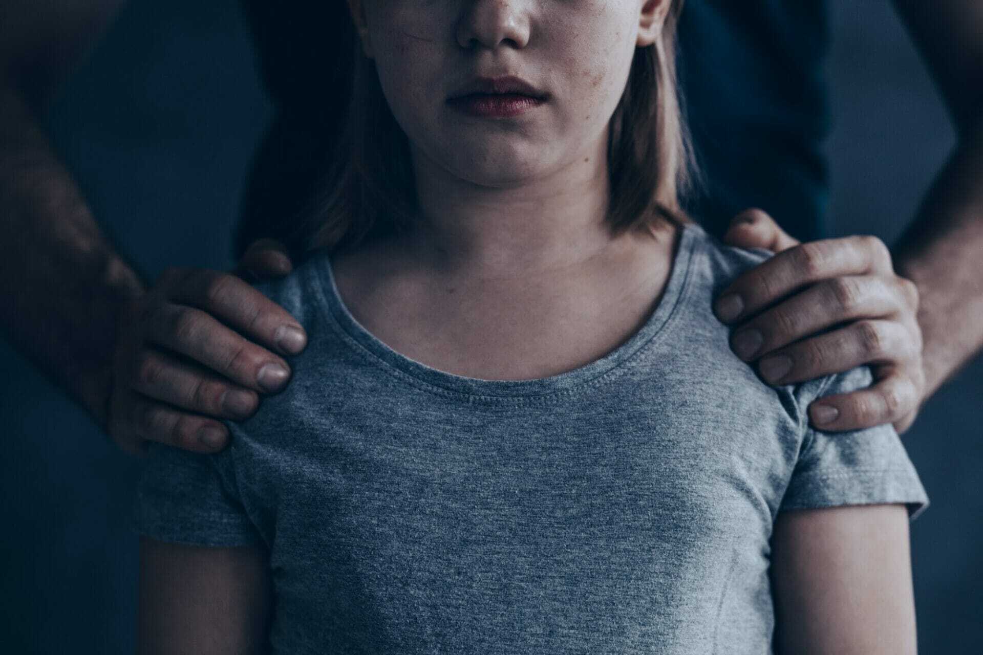 abused little girl